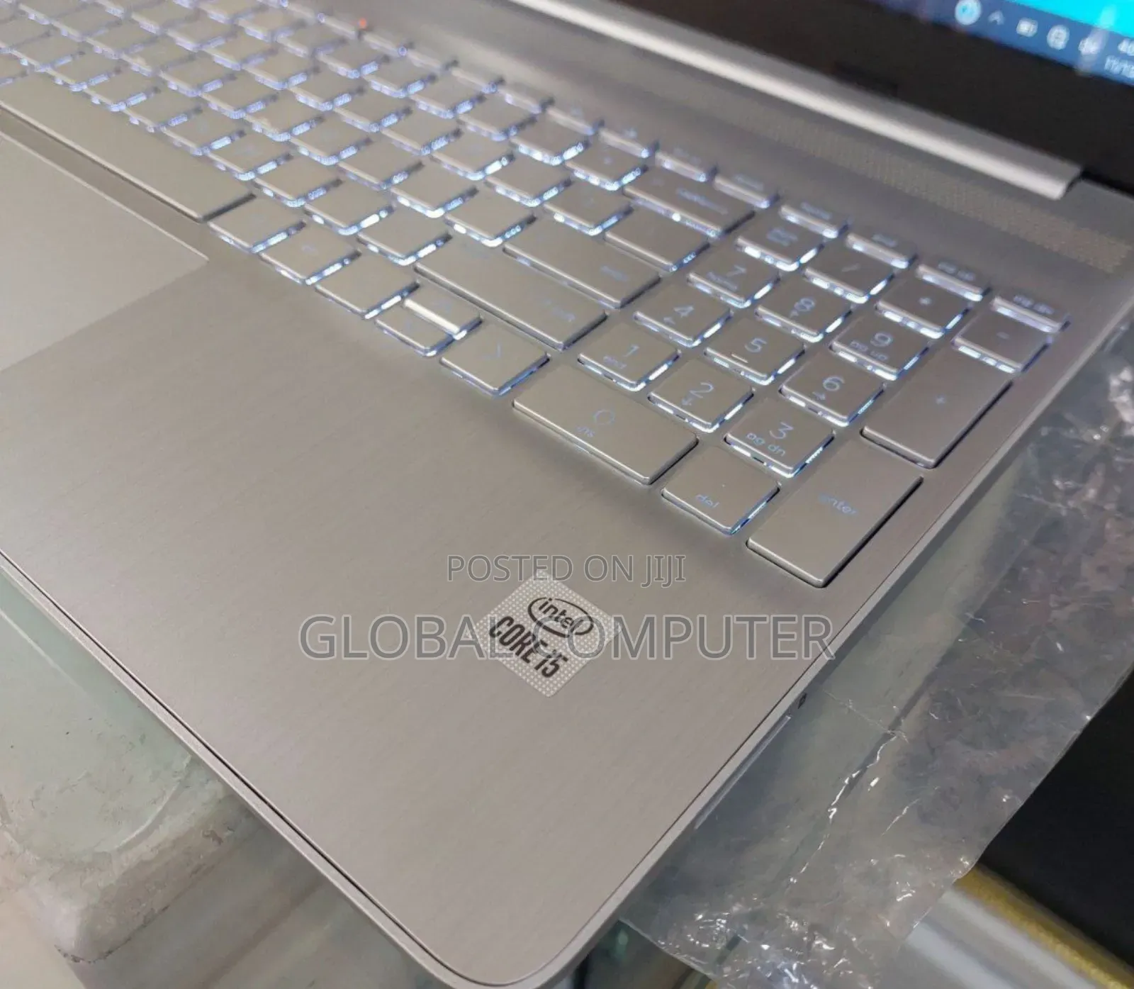 New Laptop HP 14-Dq1025cl 16GB Intel Core I5 SSD 512GB