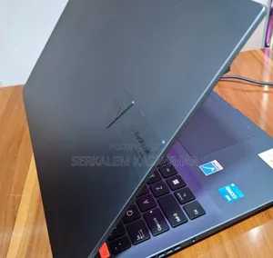 New Laptop Asus Vivobook 16 16GB Intel Core I5 SSD 512GB