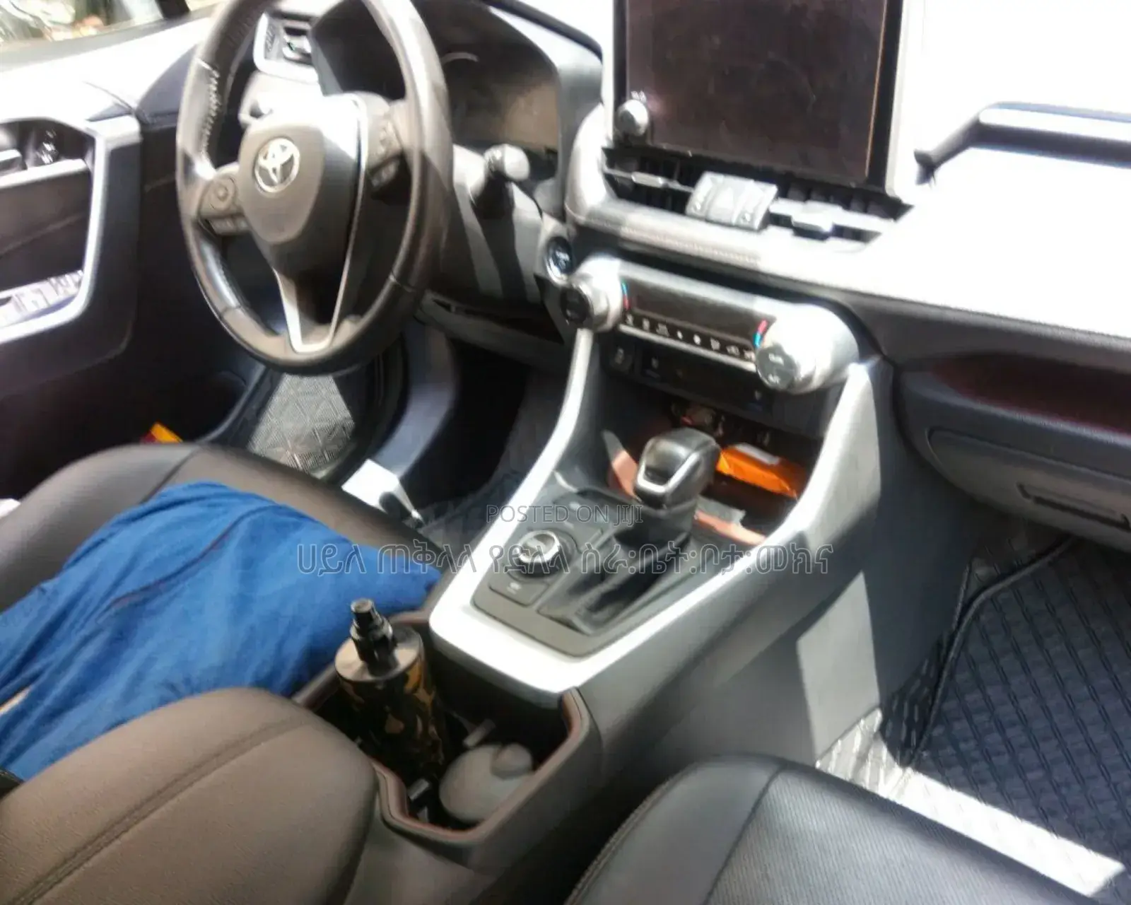 Toyota RAV4 Hybrid 2022 Green