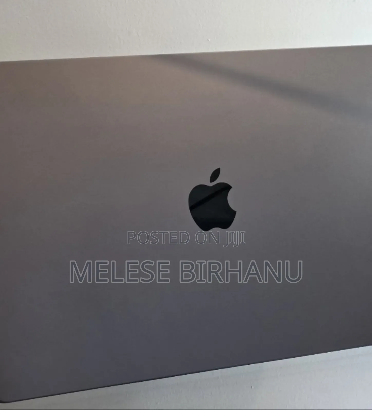 New Laptop Apple MacBook 8GB Apple M3 SSD 256GB