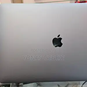 New Laptop Apple MacBook Pro 2017 16GB Intel Core I7 SSD 1T