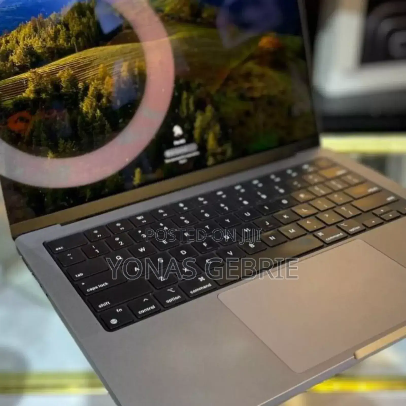 New Laptop Apple MacBook Pro 2024 M3 14-Inch 16GB Apple M3 Pro SSD 1T