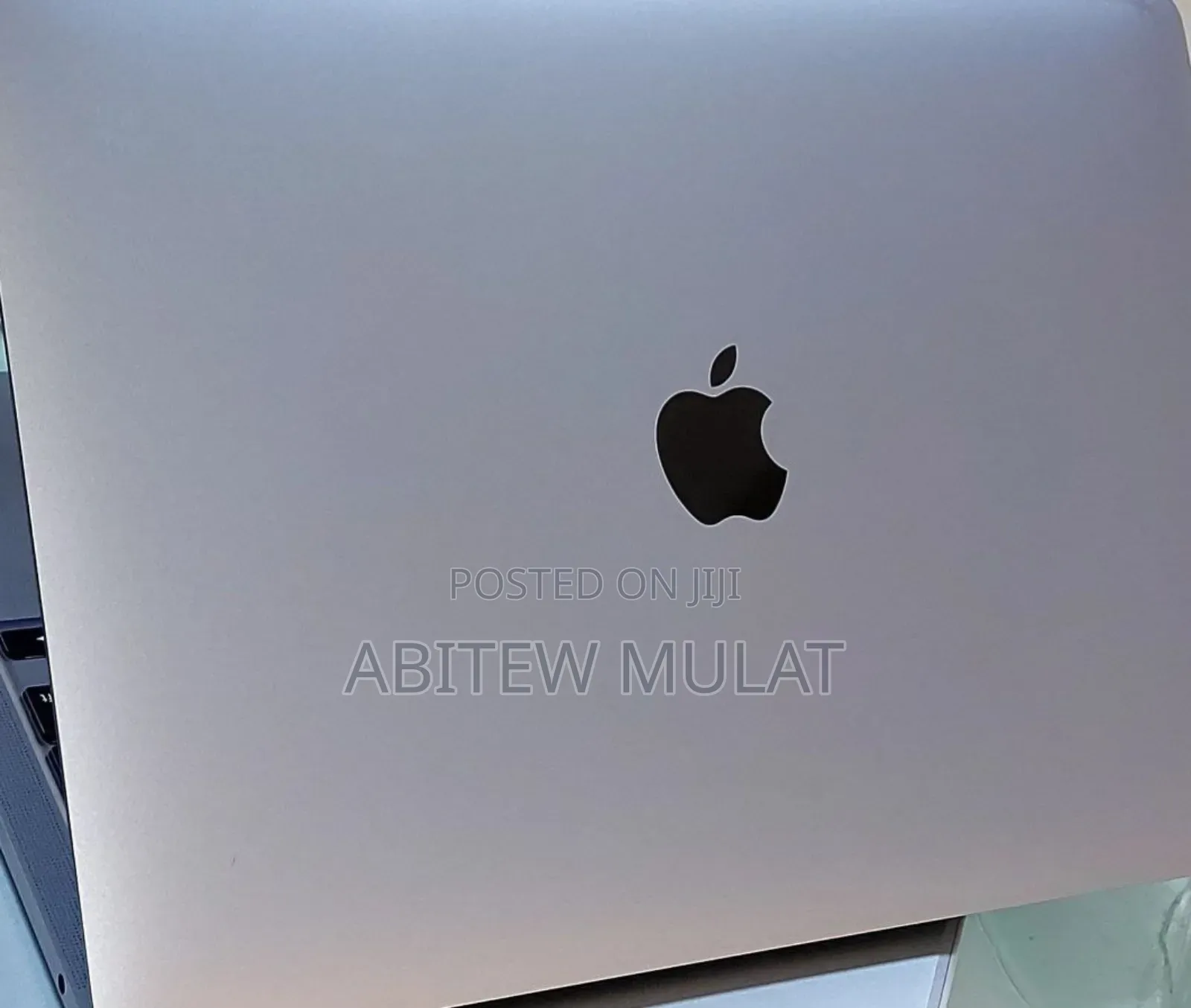 New Laptop Apple MacBook Pro 2023 M2 8GB Apple M2 SSD 512GB