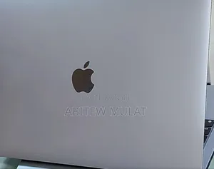 New Laptop Apple MacBook Pro 2023 M2 8GB Apple M2 SSD 512GB