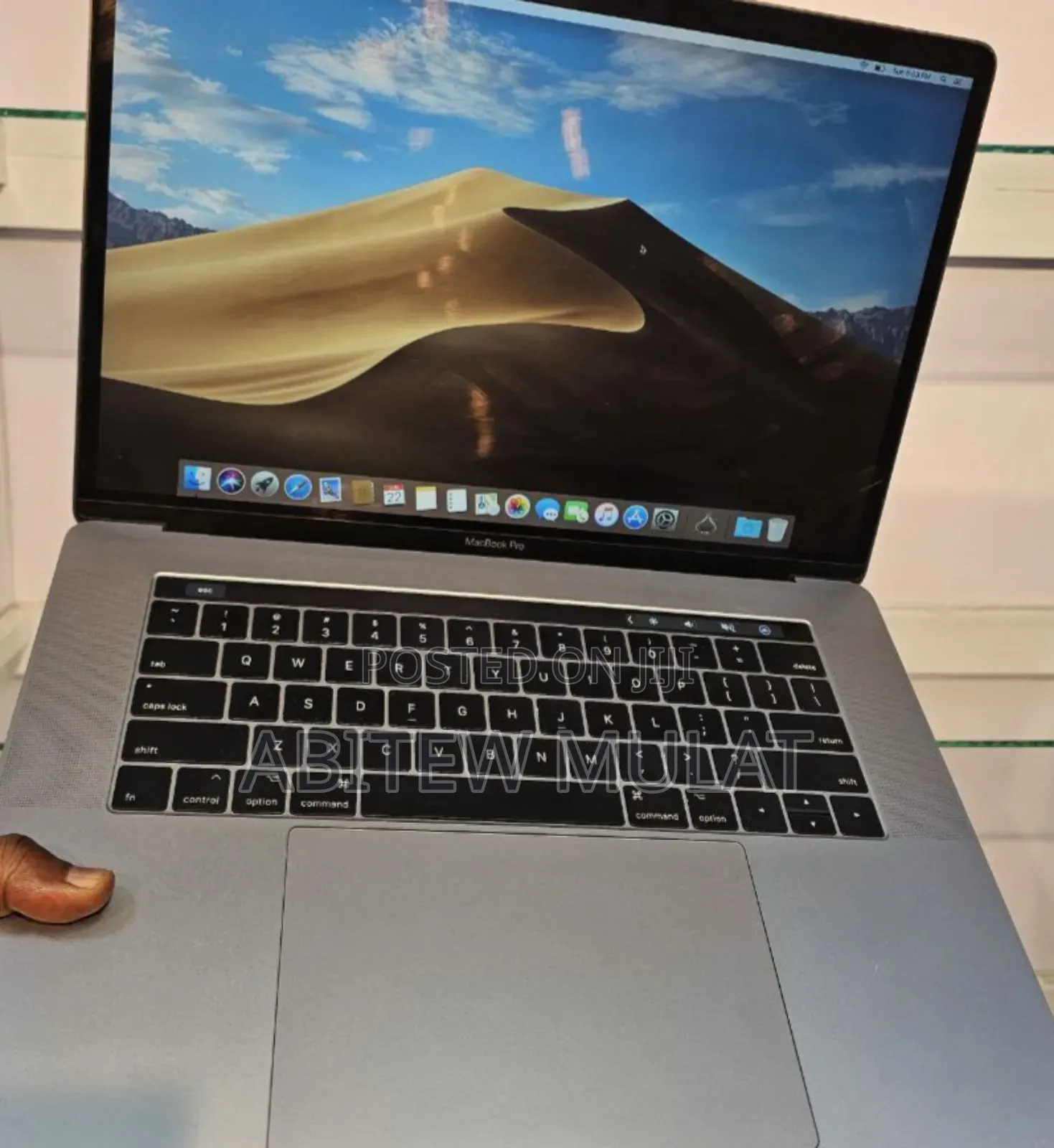 New Laptop Apple MacBook Pro 2017 16GB Intel Core I7 SSD 1T