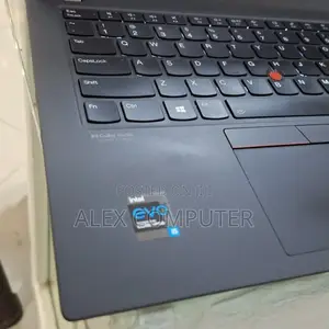 New Laptop Lenovo ThinkPad T14s G4 16GB Intel Core I5 SSD 512GB