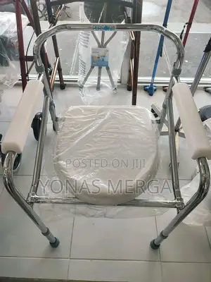 Photo - Bath Chair ة姚toilet Commode Chair吏طpotty Portable Toilet