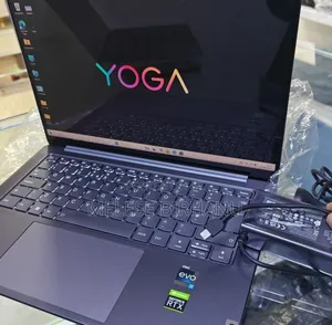 New Laptop Lenovo Yoga 330 32GB Intel Core I7 SSD 1T