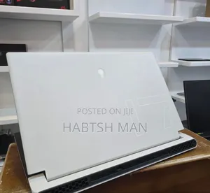 New Laptop Alienware M17x R2 32GB Intel Core I7 SSD 1T