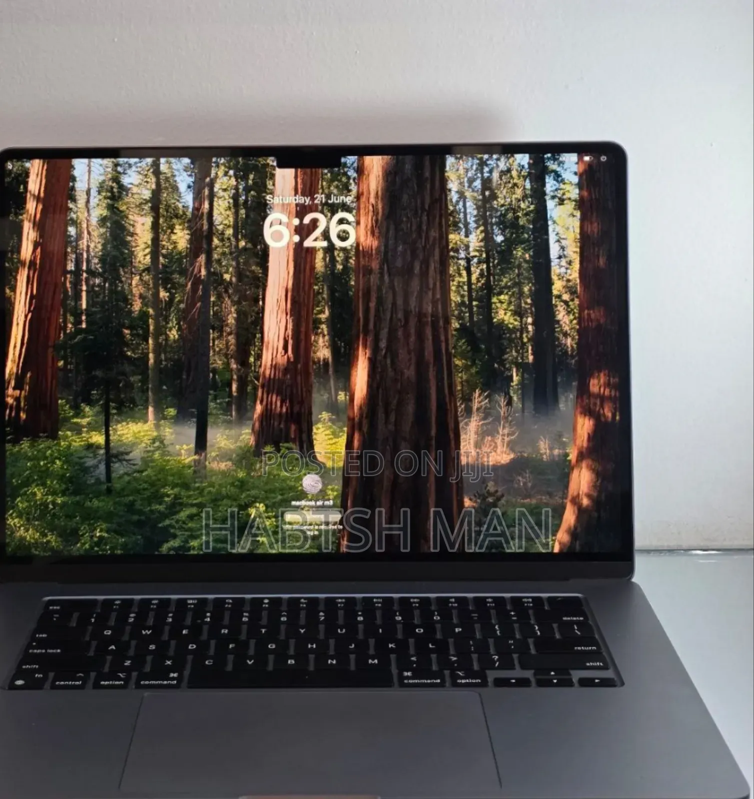 New Laptop Apple MacBook Air 2024 M3 15-Inch 8GB Apple M3 SSD 256GB