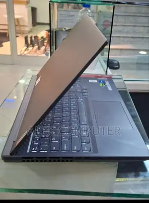 New Lenovo Legion Y7000P IRX9 Gaming Laptop 16GB Intel Core I7 SSD 1T