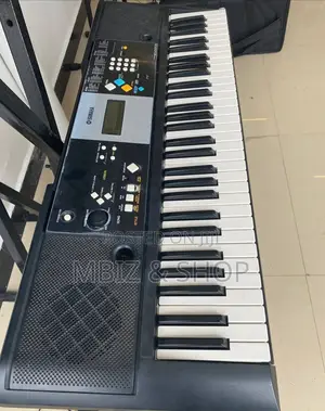 Yamaha Keyboard E223