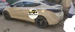 Hyundai Elantra 2015 Silver