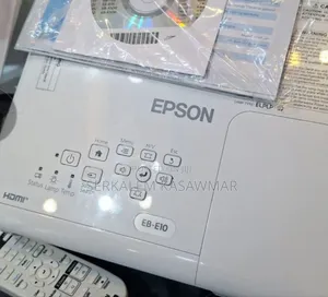 1brand New Epson Projector With Bag , Remote Mo