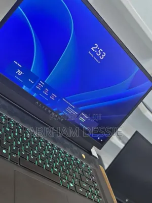 New Laptop Alienware M17x R2 32GB Intel Core I7 SSD 1T