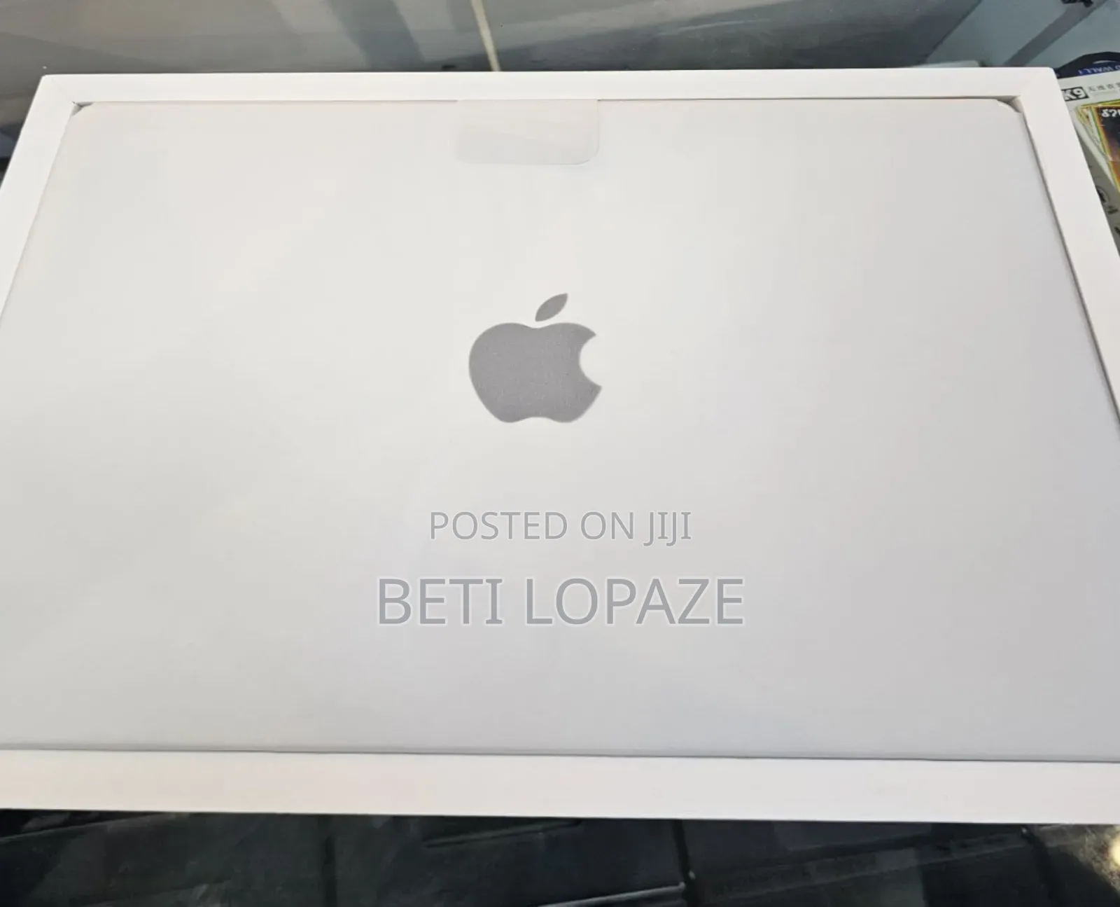 New Laptop Apple MacBook Air 2022 M2 16GB Intel Core I5 SSD 512GB