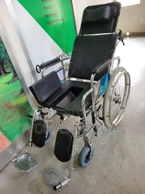 Toilet/Comfort for the Patient努مcommode Reclining Wheelchair