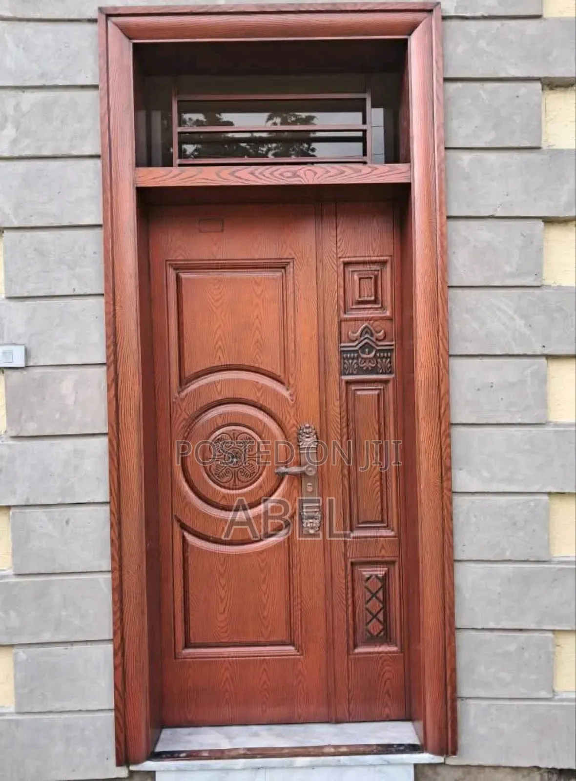 ጠንካራ በር Victor Door
