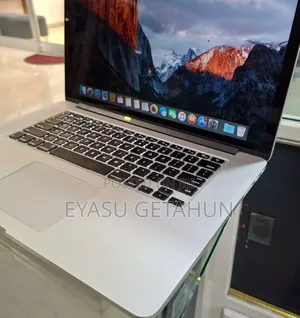 New Laptop Apple MacBook 2015 16GB Intel Core I7 SSD 256GB