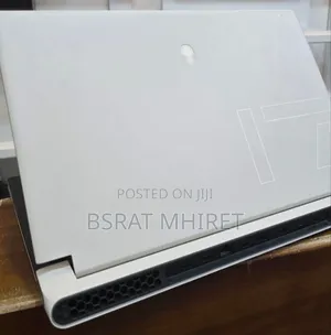 New Laptop Alienware Area-51m 32GB Intel Core I7 SSD 1T