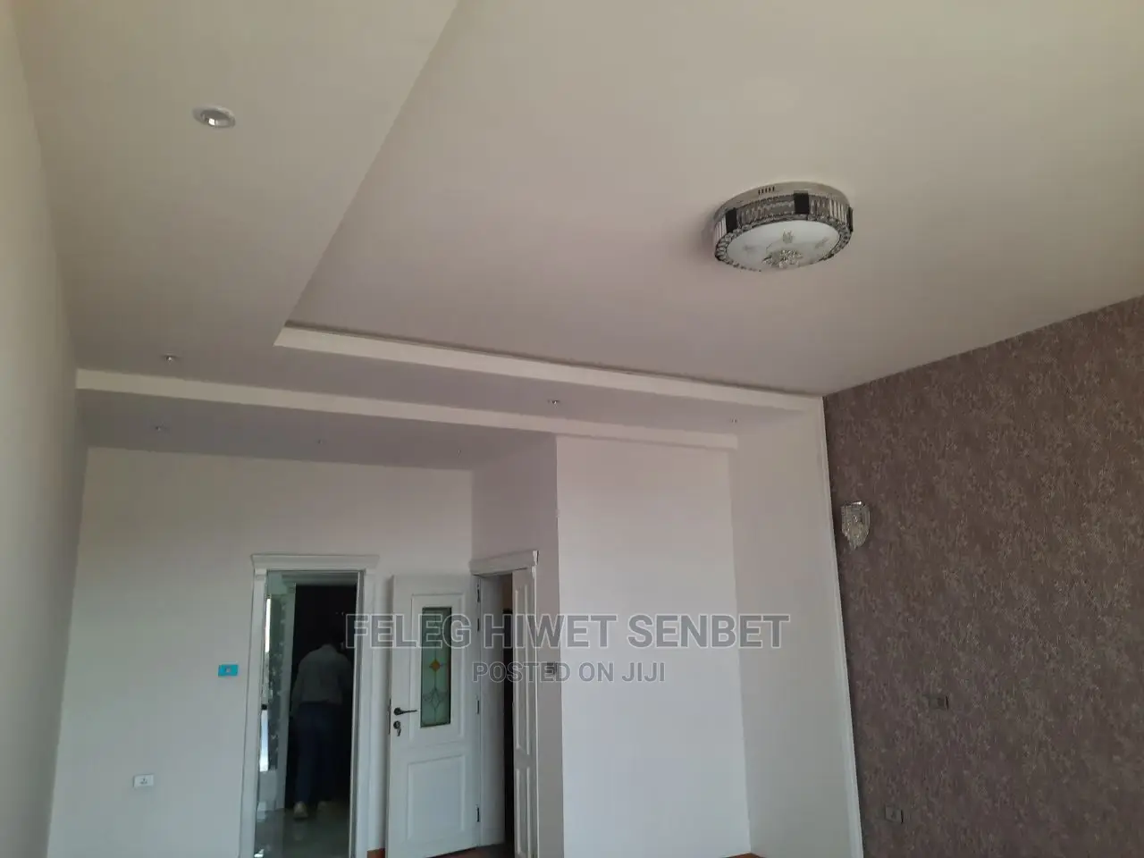 6bdrm House in አአ, Bole for Sale