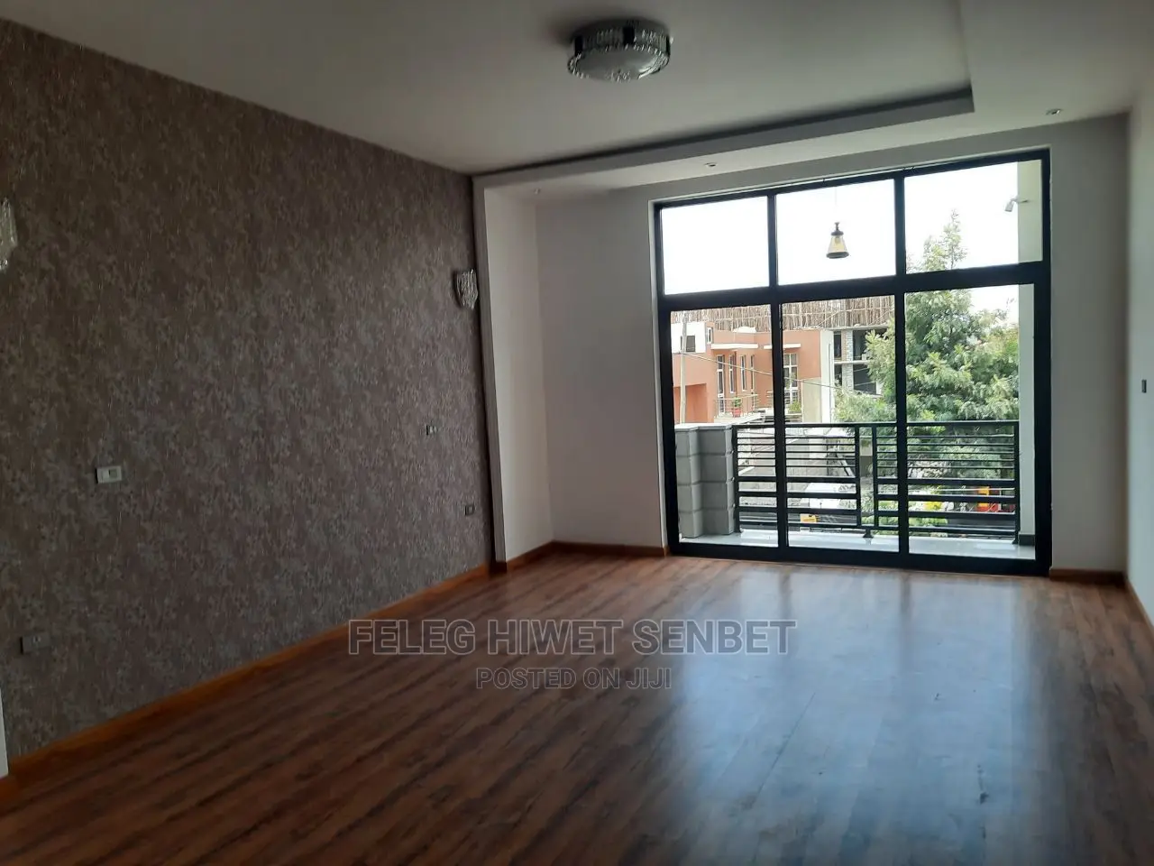 6bdrm House in አአ, Bole for Sale