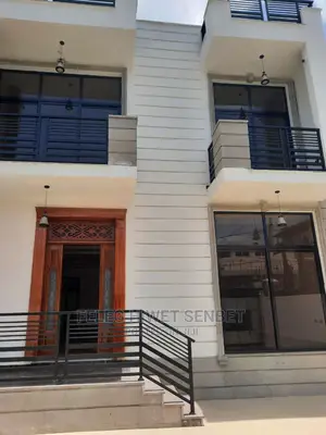 6bdrm House in አአ, Bole for Sale