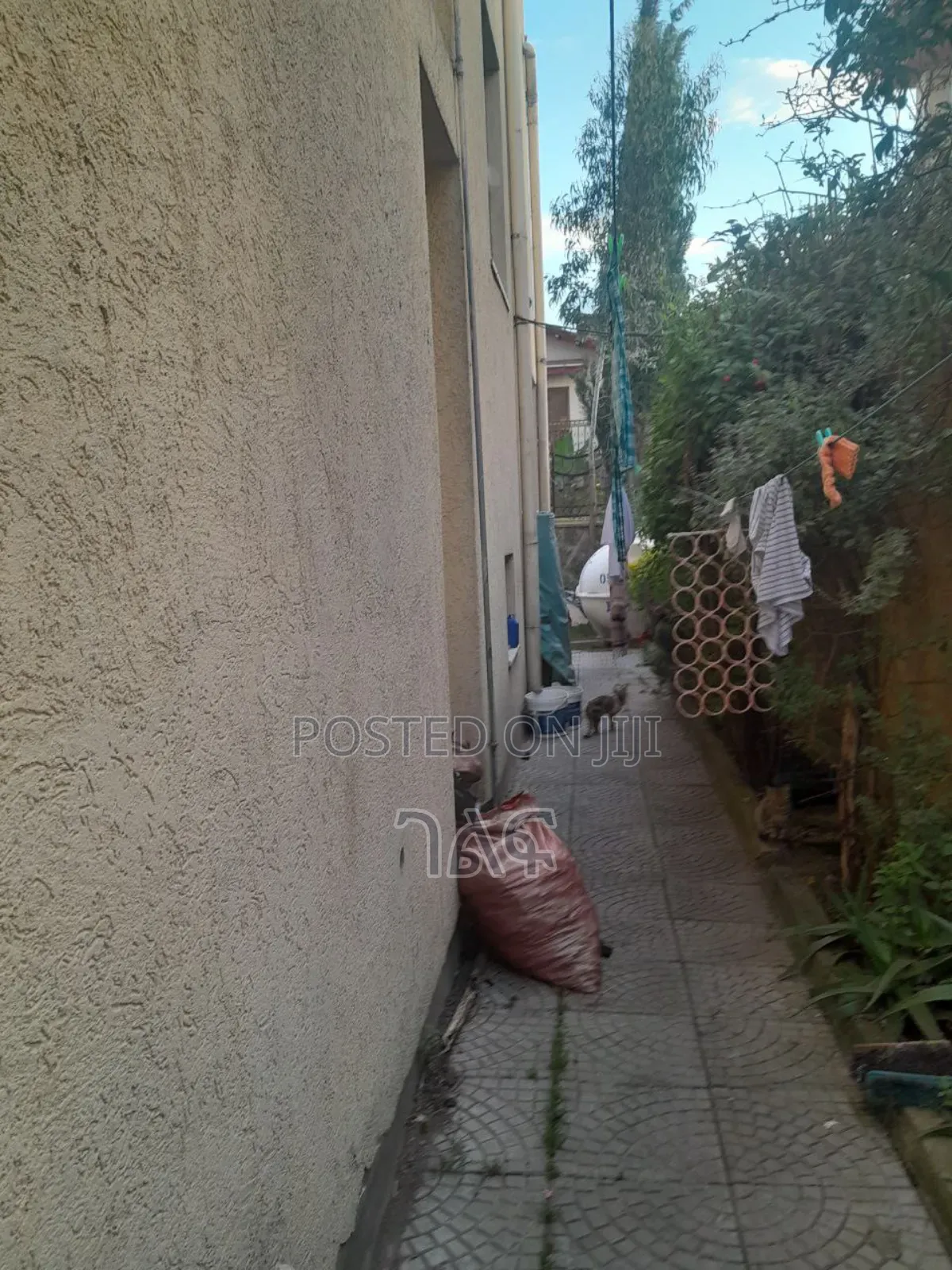 7bdrm House in የሰንሻይን ሪልስቴት Resale, Bole for sale