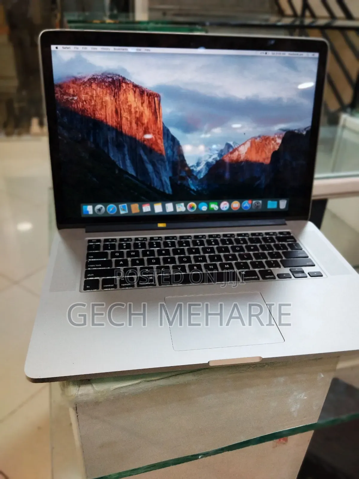 New Laptop Apple MacBook Pro 2015 16GB Intel Core I7 SSD 256GB