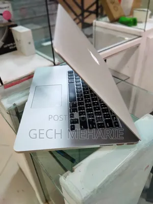 New Laptop Apple MacBook Pro 2015 16GB Intel Core I7 SSD 256GB