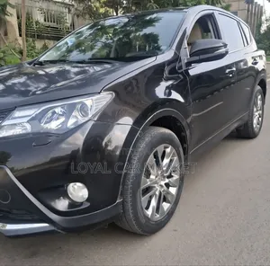 Photo - Toyota RAV4 2015 Black