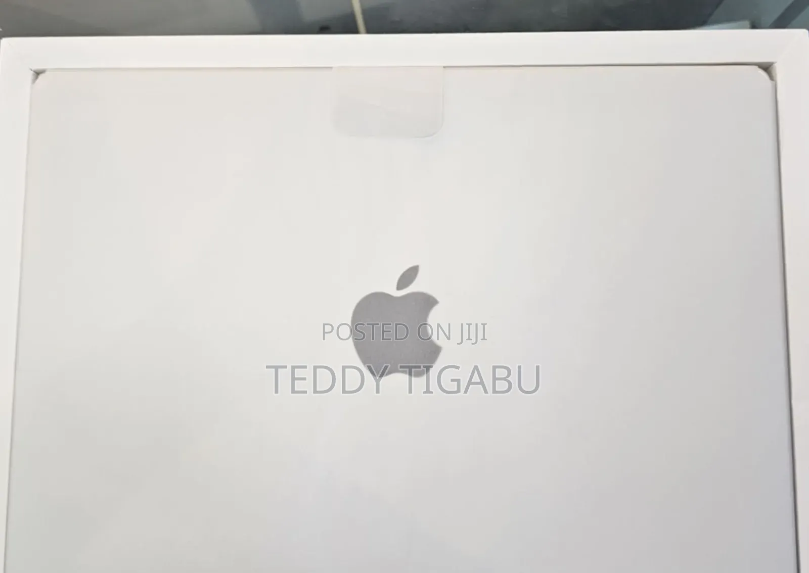 New Laptop Apple MacBook Pro 16GB Apple M4 SSD 512GB