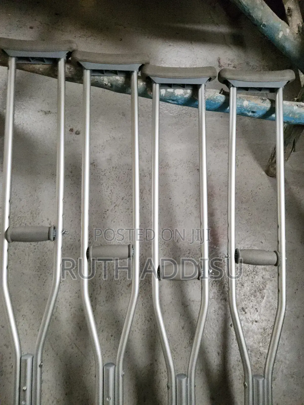 Crutches走了crutches裡頭crutches俄文axillary Crutches當時crutches