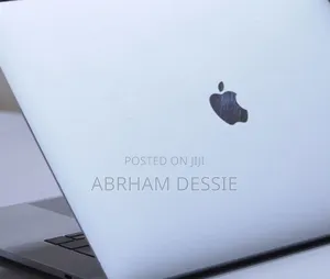 Photo - New Laptop Apple MacBook Pro 2017 16GB Intel Core I7 SSD 512GB