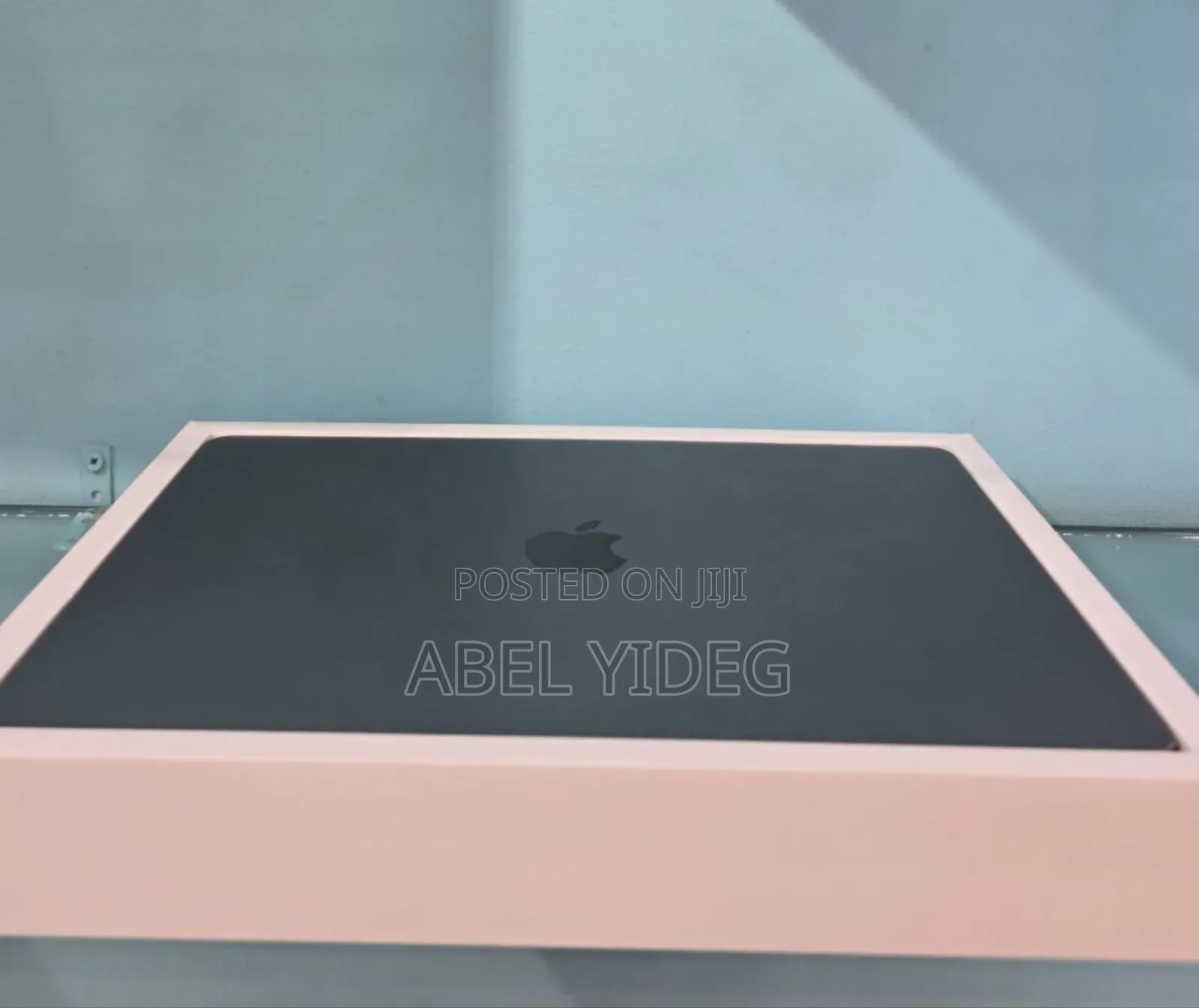 New Laptop Apple MacBook Air 8GB Apple M3 SSD 256GB