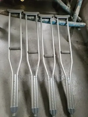 Crutches骨折crutches壨不crutches吧畾cr