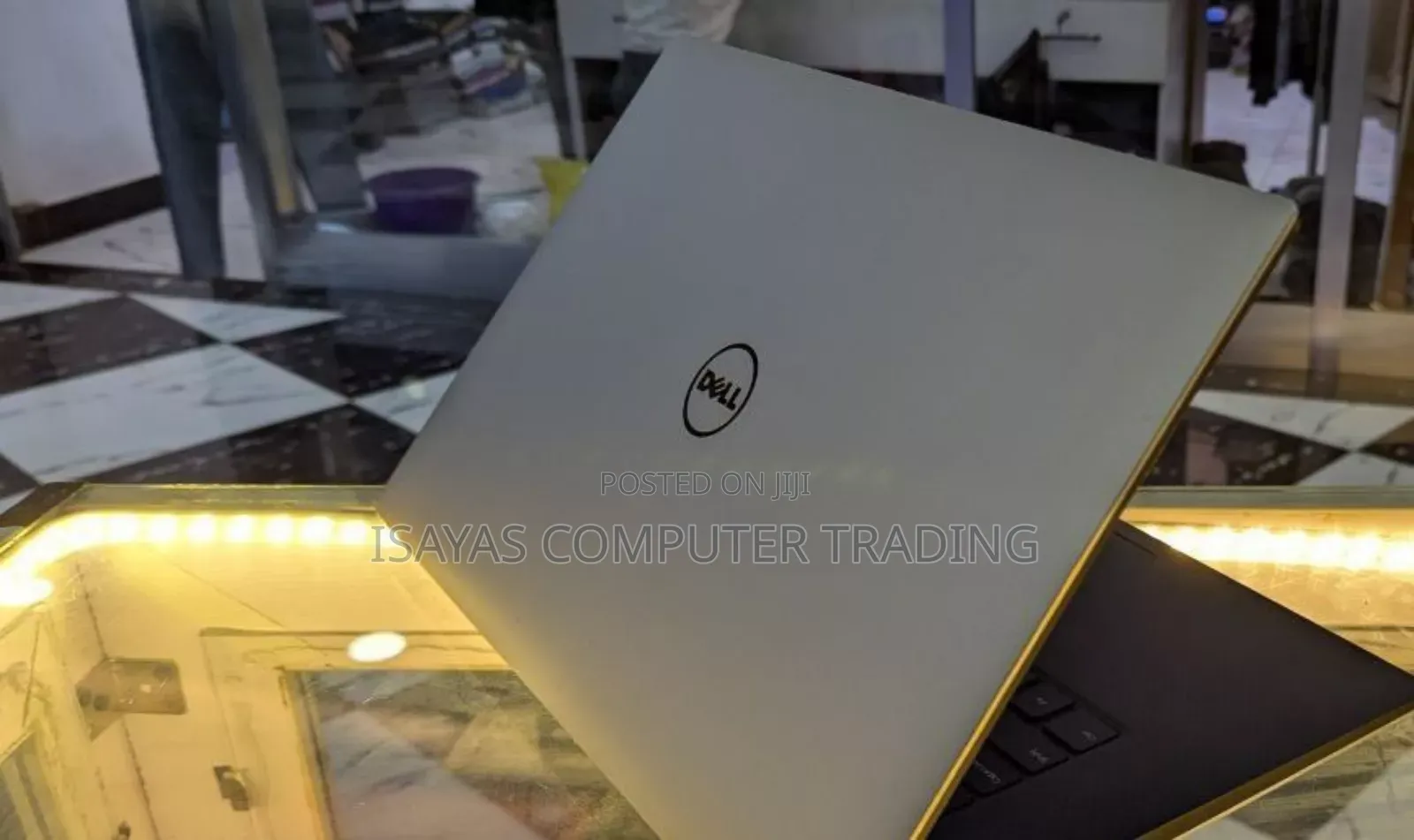 New Laptop Dell XPS 15 8GB Intel Core I5 SSD 256GB