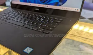 New Laptop Dell XPS 15 8GB Intel Core I5 SSD 256GB