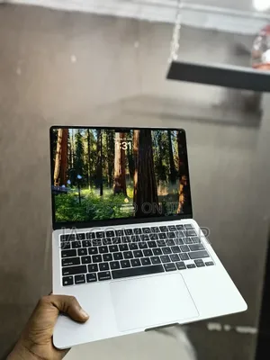 Photo - New Laptop Apple MacBook Air 2022 M2 8GB Apple M2 SSD 256GB