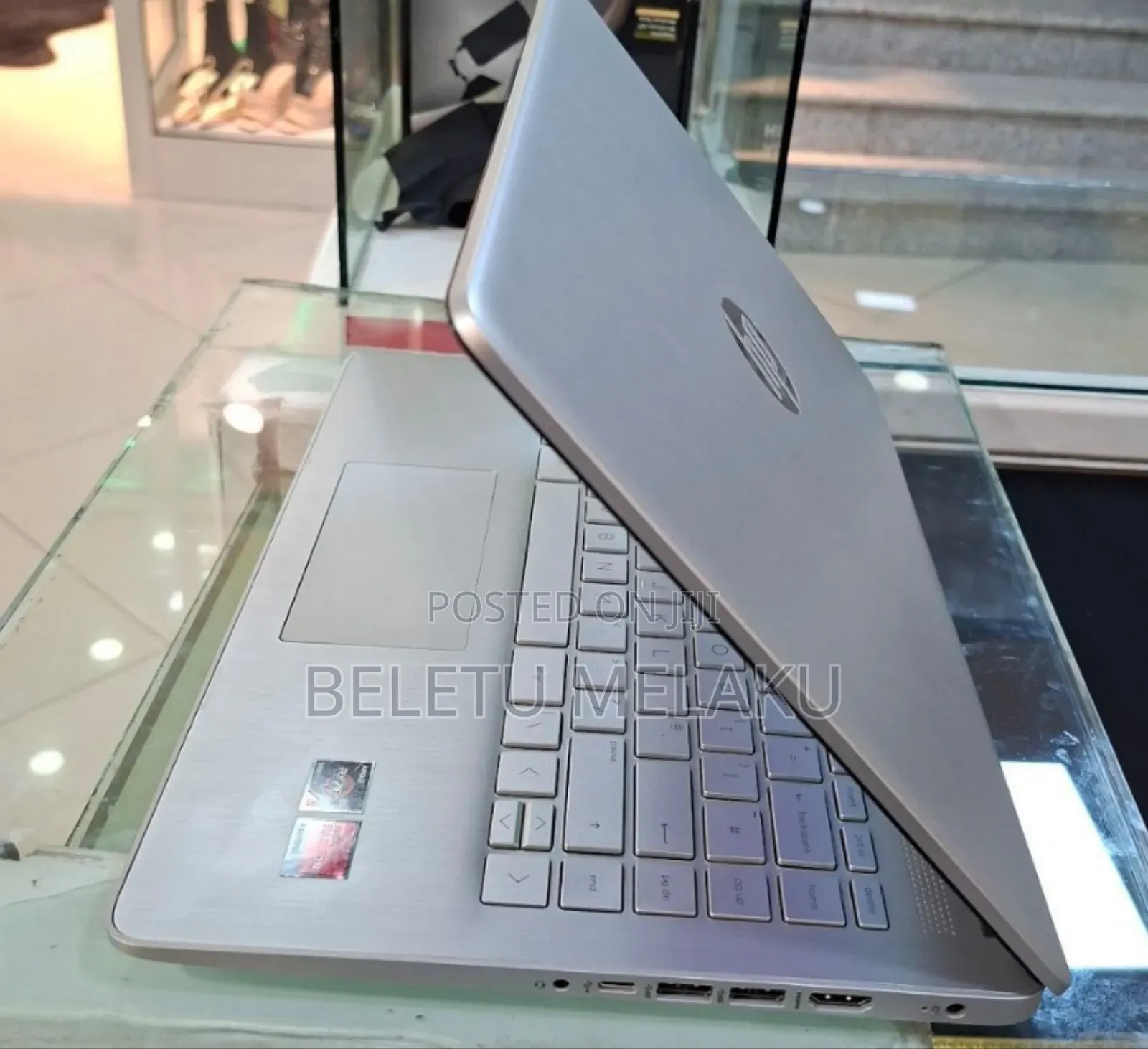 New Laptop HP Stream Notebook 8GB AMD Ryzen 5 SSD 512GB