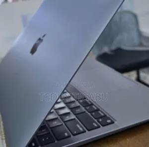 Photo - New Laptop Apple MacBook Air 8GB Apple M1 SSD 256GB