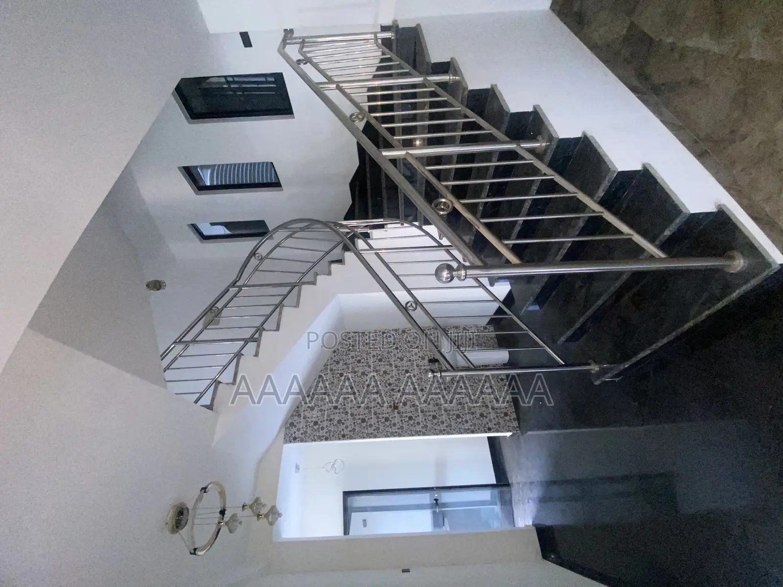 9bdrm House in Bole for sale
