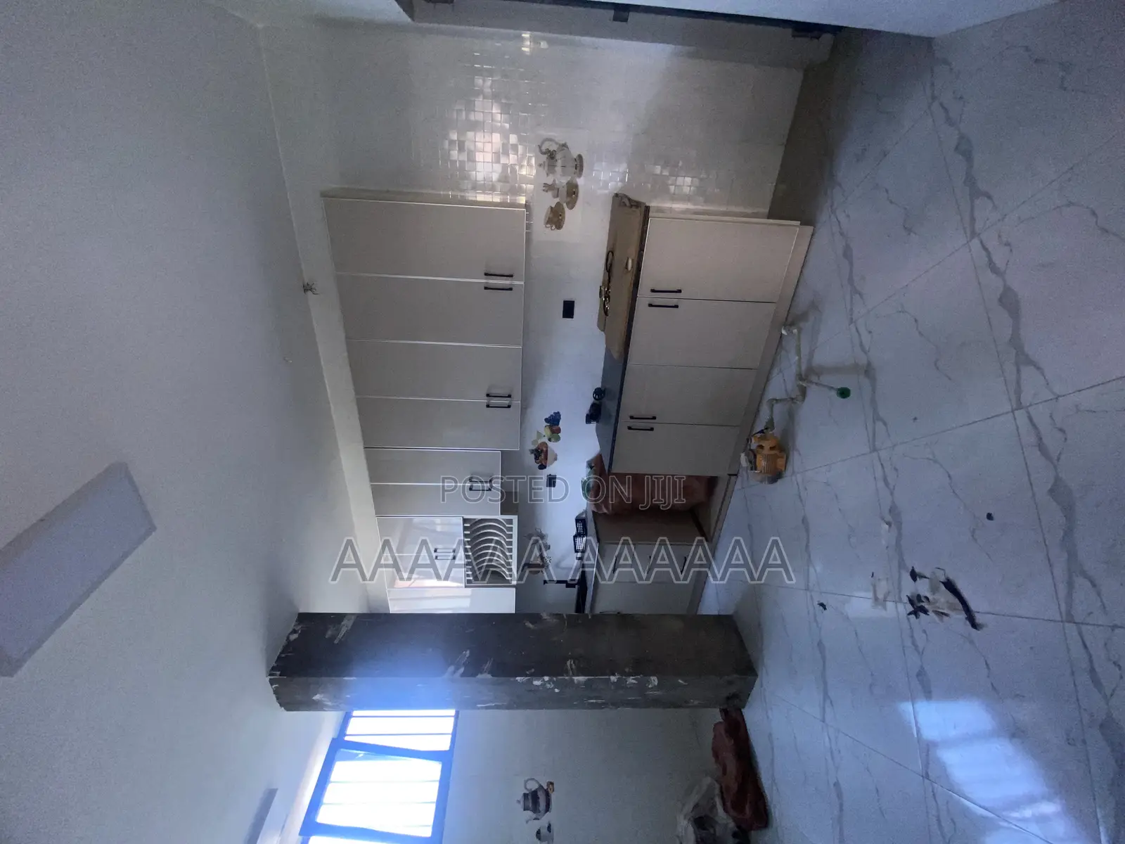 9bdrm House in Bole for sale