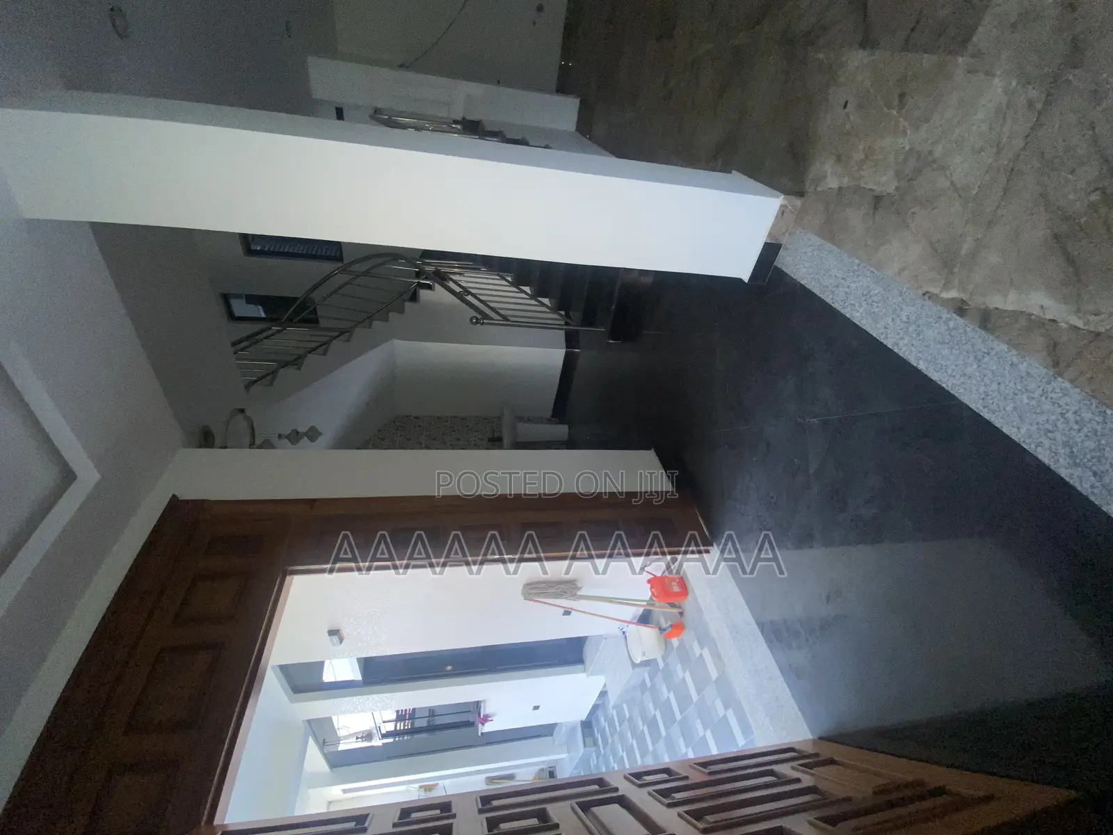 9bdrm House in Bole for sale