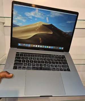 New Laptop Apple MacBook 2017 16GB Intel Core I7 SSD 1T