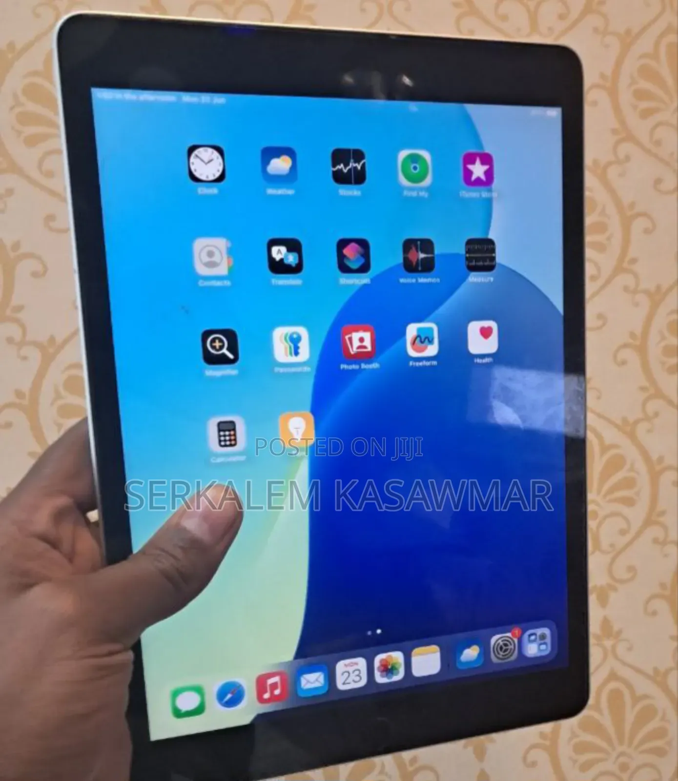 New Apple iPad 3 Wi-Fi 64 GB Silver