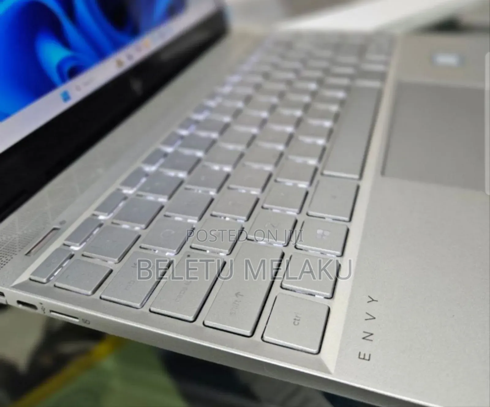 New Laptop HP Envy 13 4GB Intel Core I5 SSD 256GB