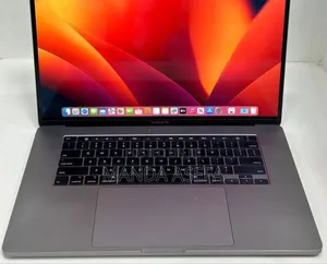 New Laptop Apple MacBook Pro 2019 16GB Intel Core I7 SSD 512GB