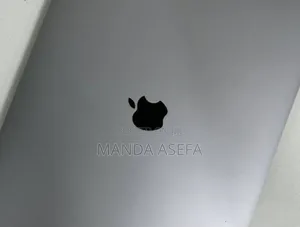 New Laptop Apple MacBook Pro 2019 16GB Intel Core I7 SSD 512GB