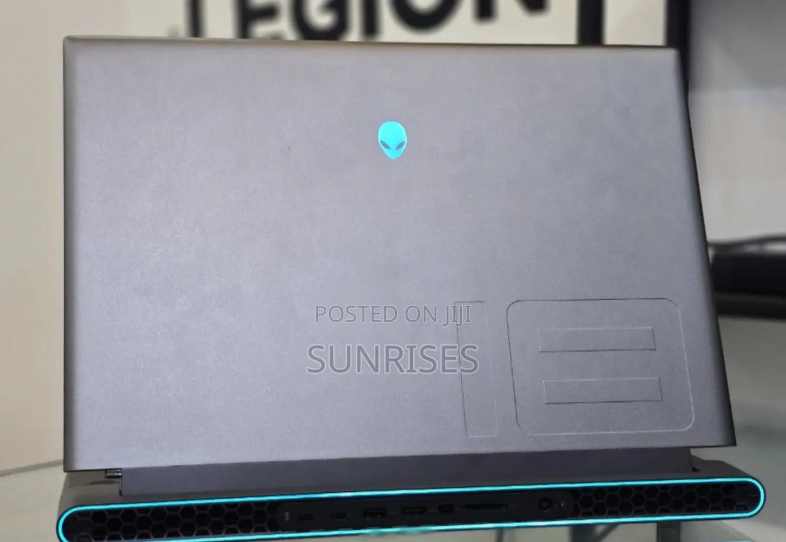 New Laptop Alienware M17x R2 32GB Intel Core I9 SSD 1T